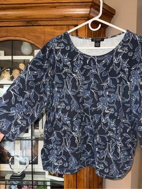 1X Project Navy Floral Scoop Neck Women's Top. MUST BE BUNDLED
